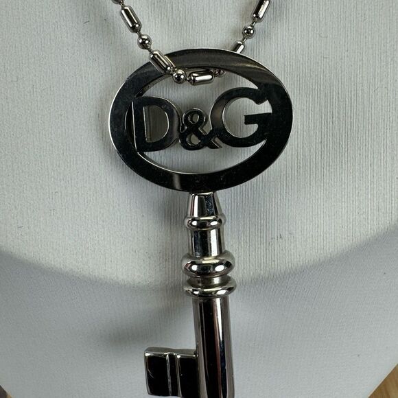 Dolce & Gabbana Steel Single Key Pendant Necklace NIB - Picture 8 of 11